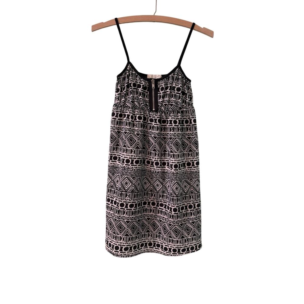 Milky Way Women XS Black White Mini Dress 11” PTP 30” Length